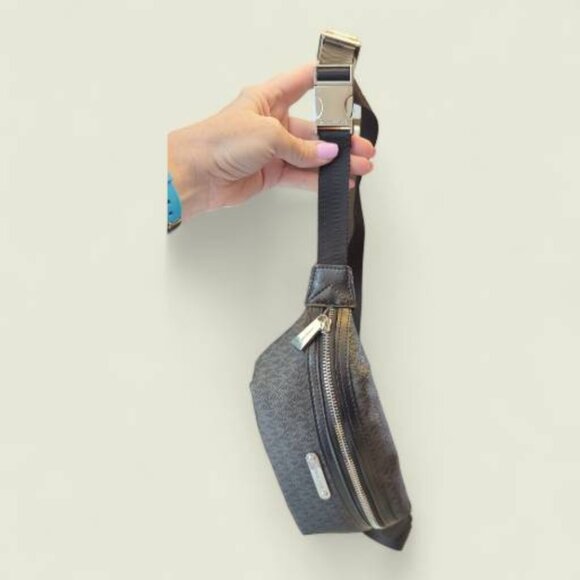 NWT Michael Kors Fanny Pack Buckle Belt - Picture 2 of 5